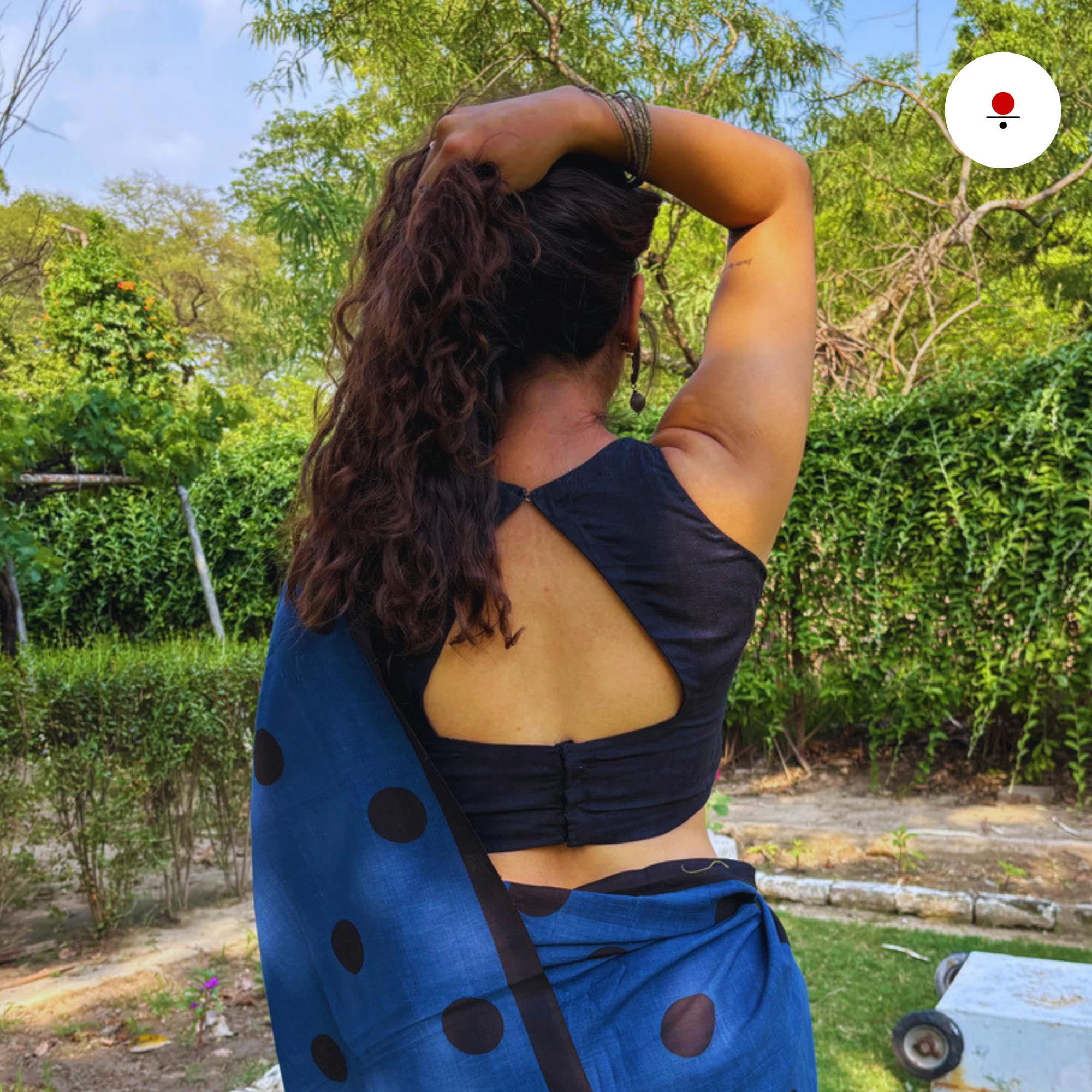 Blue Polka Cotton Saree - Image 5
