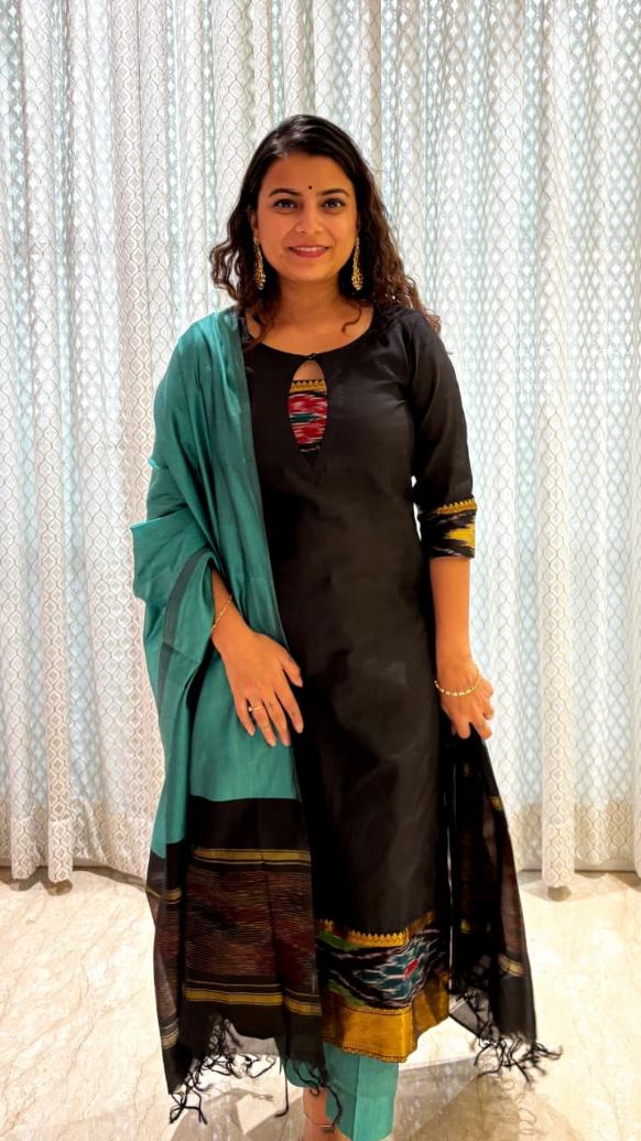 Petal Best Seller Suit
