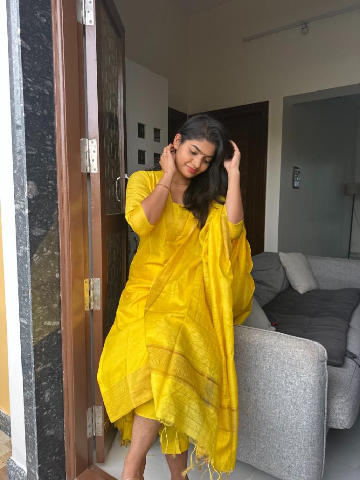 Rashmika Stitched Suit Set - Image 10