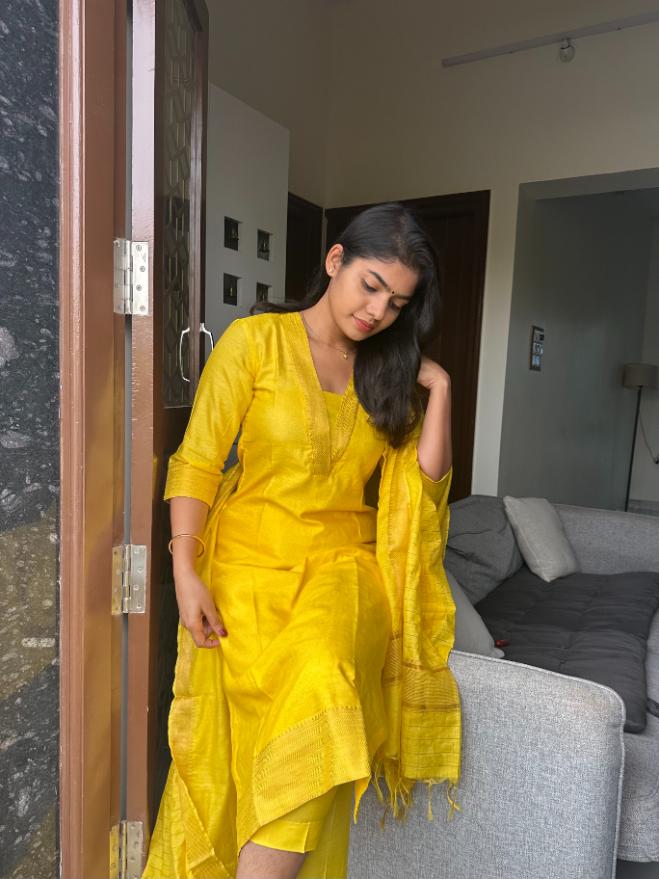 Rashmika Stitched Suit Set - Image 3