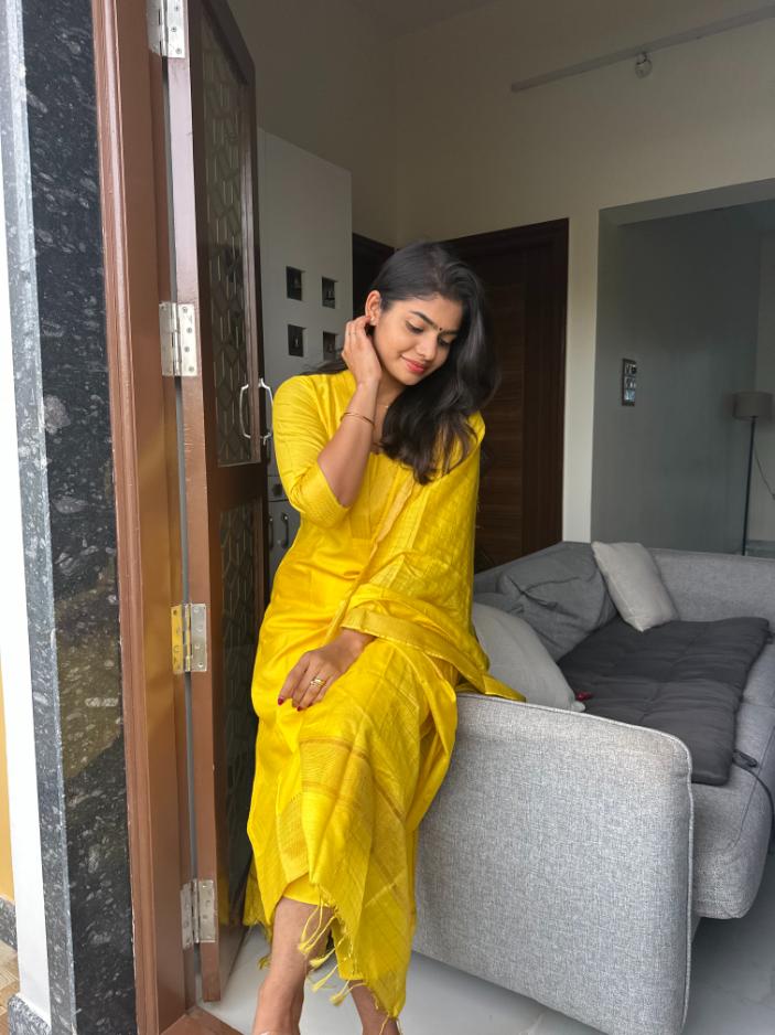Rashmika Stitched Suit Set - Image 9